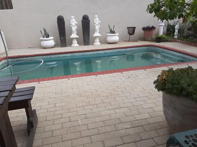 Flat for rent in Graaff Reinet, Eastern Cape