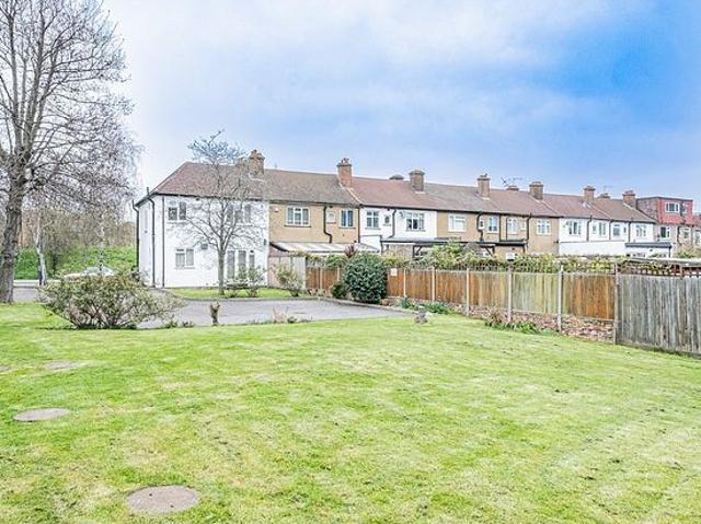 Apartment for rent in Wealdstone, Greater London