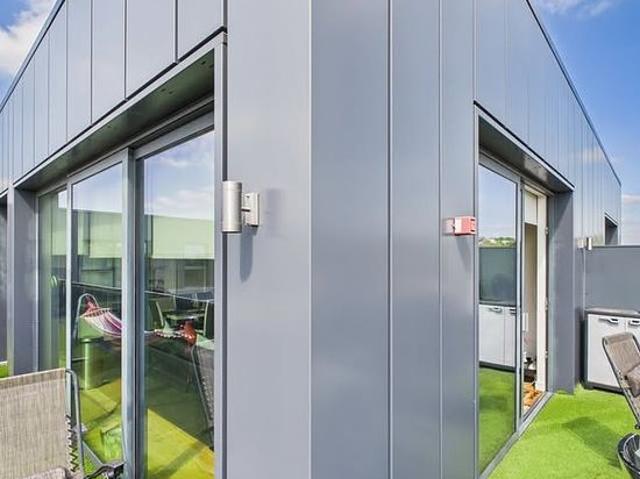 Apartment for rent in Lane, Greater London