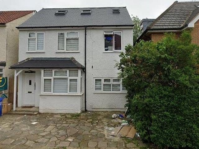 Apartment for rent in Wealdstone, Greater London