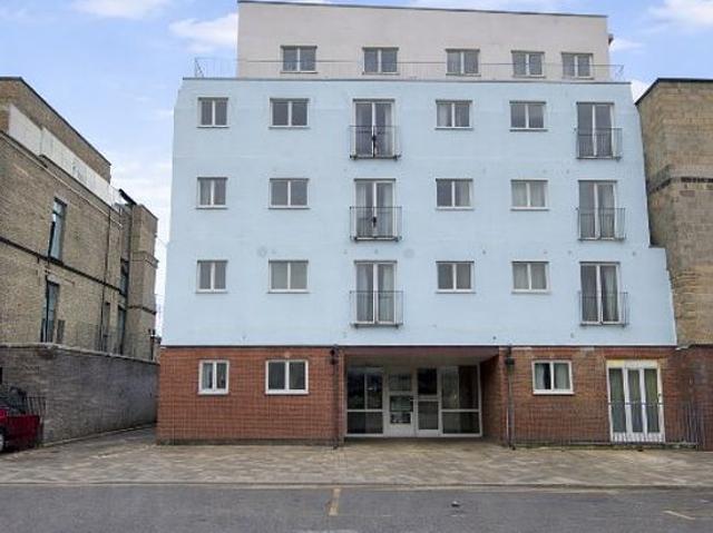 Apartment for rent in Wealdstone, Greater London