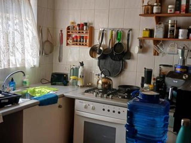 Flat for rent in North West