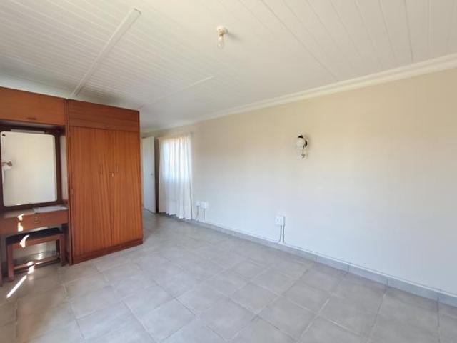 Flat for rent in Humansdorp, Kouga Local Municipality