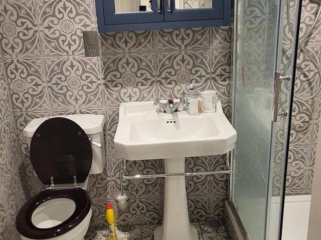 Apartment for rent in Loxford, Greater London