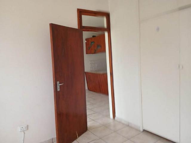 Flat for sale in Seaview, Kwazulu-natal