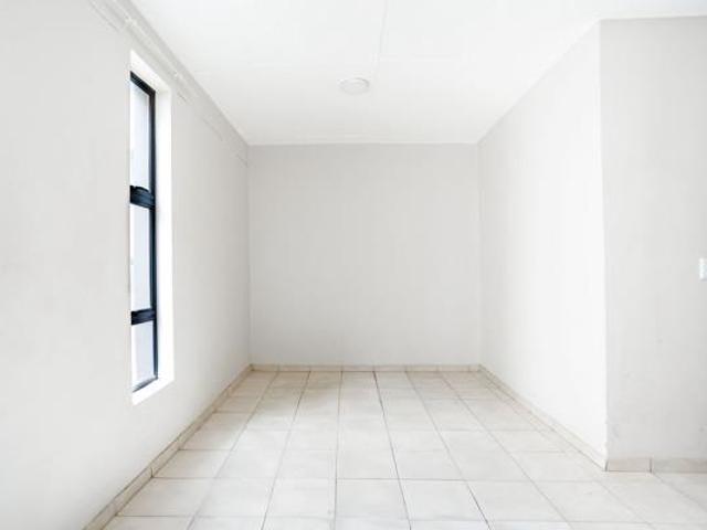 Flat for rent in Vosloorus, Gauteng