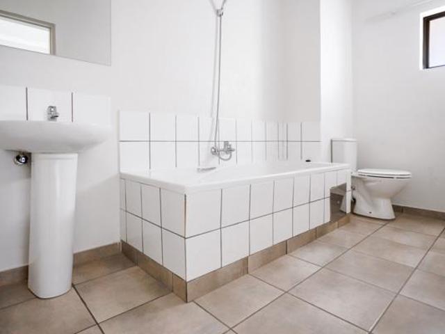 Flat for rent in Ekurhuleni, Gauteng