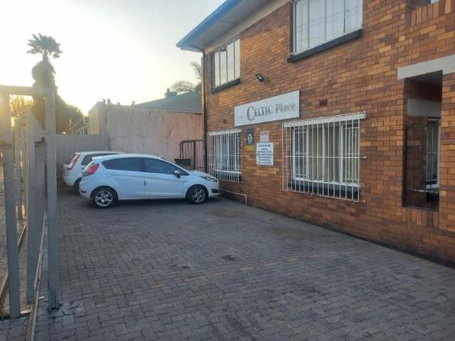 Flat for rent in Vosloorus, Gauteng