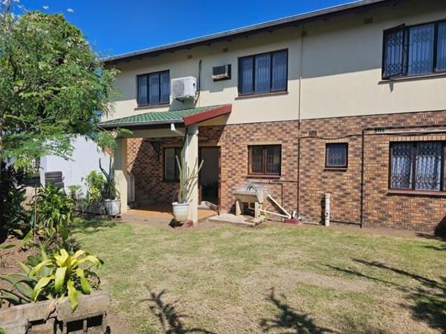 Apartment for rent in Chatsworth, Kwazulu-natal