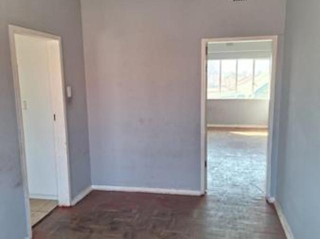 Flat for rent in Vosloorus, Gauteng