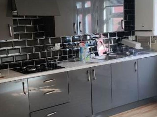 Apartment for rent in Beeston Hill, Leeds