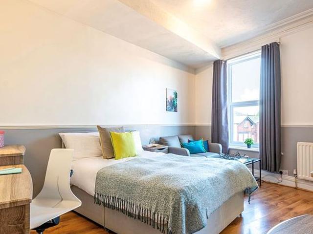 Apartment for rent in Hyde Park, West Yorkshire