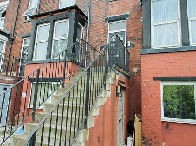 Apartment for rent in Armley, West Yorkshire