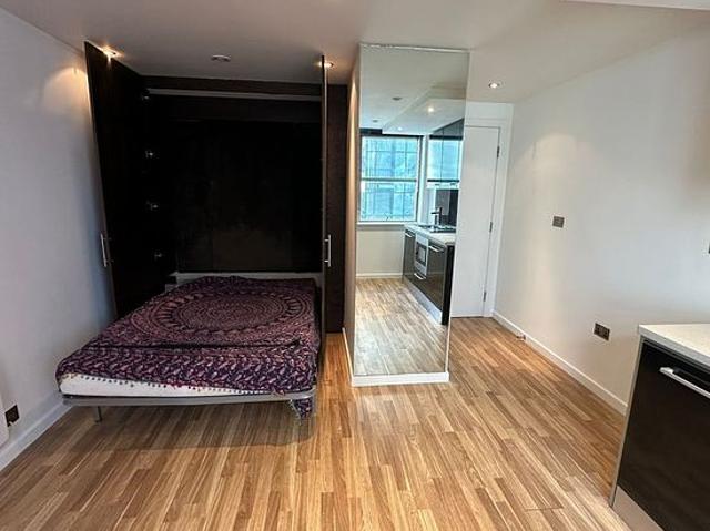 Apartment for rent in Holbeck, Leeds
