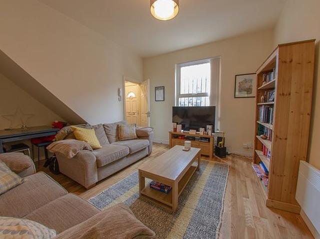 Apartment for rent in Woodhouse, West Yorkshire