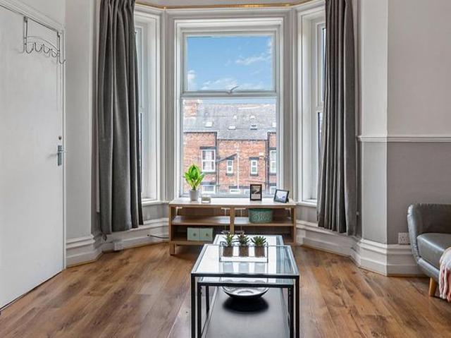 Apartment for rent in Hyde Park, West Yorkshire