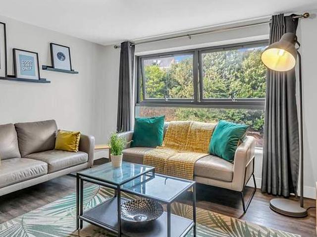 Apartment for rent in Hyde Park, West Yorkshire