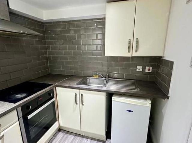 Apartment for rent in Harehills, West Yorkshire