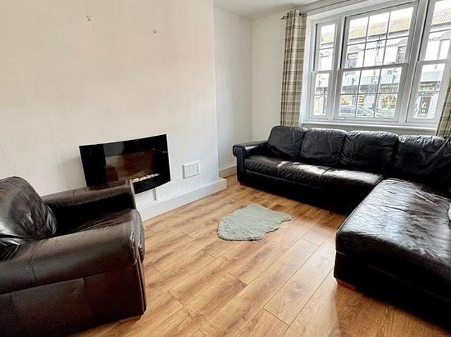 Apartment for rent in Calderstones, Isle Of Man