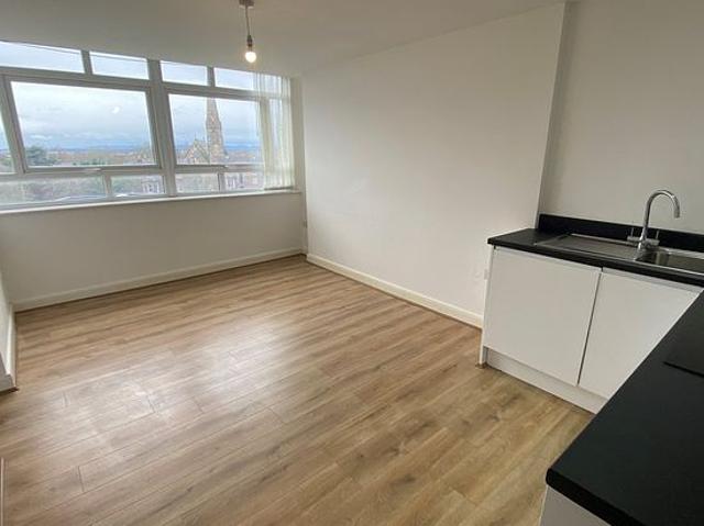 Apartment for rent in Calderstones