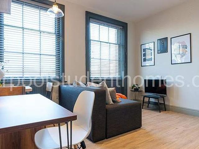 Apartment for rent in Calderstones