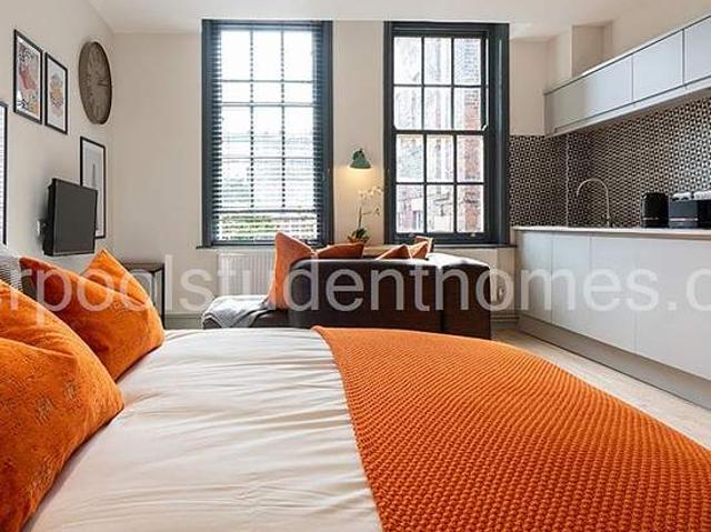 Apartment for rent in Calderstones
