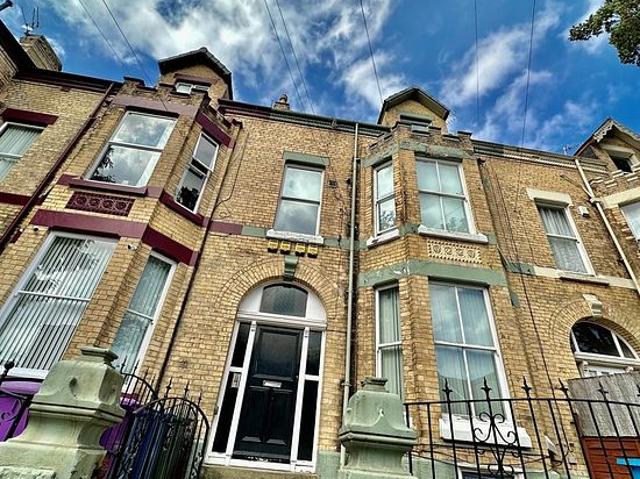 Apartment for rent in Calderstones