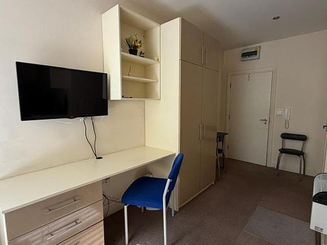 Apartment for rent in Calderstones