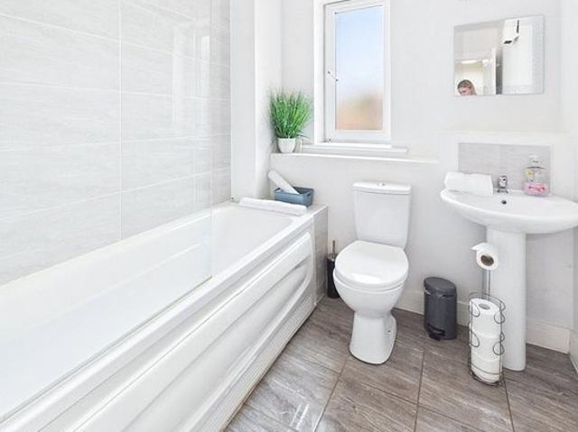 Apartment for rent in Calderstones