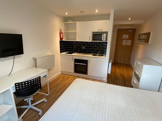 Apartment for rent in Ropewalks, Calderstones
