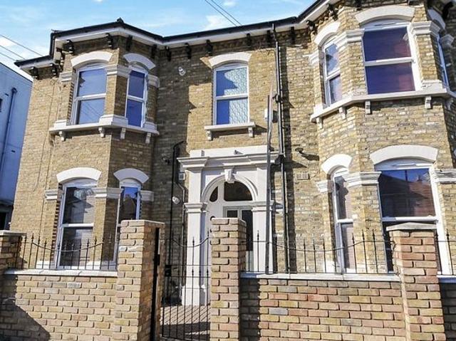 Apartment for rent in London Borough of Lewisham, Greater London