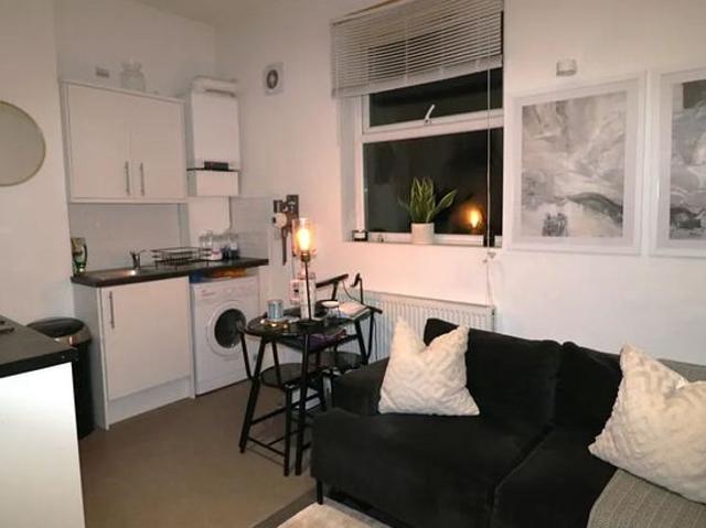 Apartment for rent in Streatham Hill, Greater London