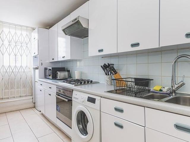 Apartment for rent in Highbury, Greater London