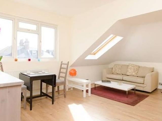 Apartment for rent in Kilburn, Greater London