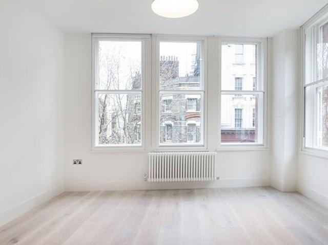 Apartment for rent in Chinatown, Greater London