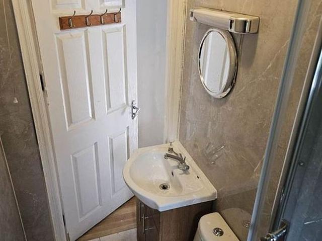 Apartment for rent in Hale End, Greater London