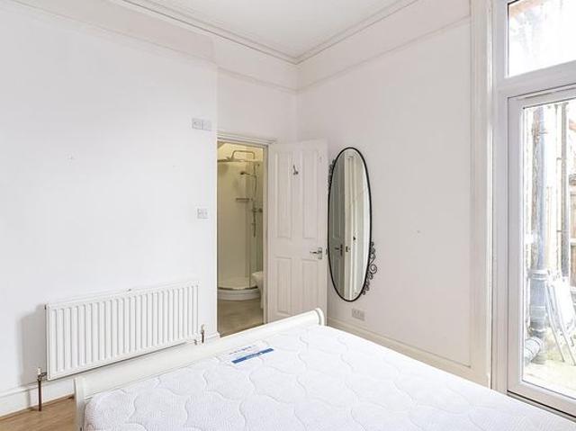 Apartment for rent in London Borough of Ealing, Greater London
