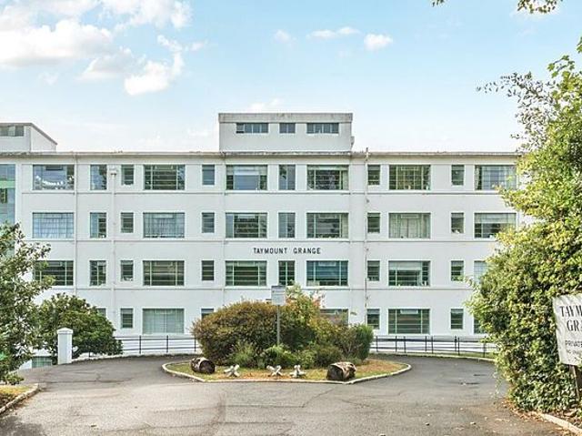 Apartment for rent in London Borough of Lewisham, Forest Hill