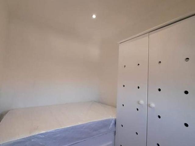 Apartment for rent in Sands End, Greater London