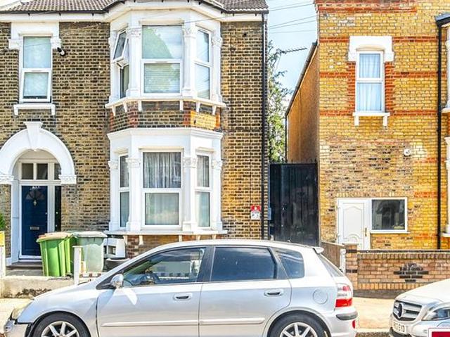Apartment for rent in Forest Gate, Greater London