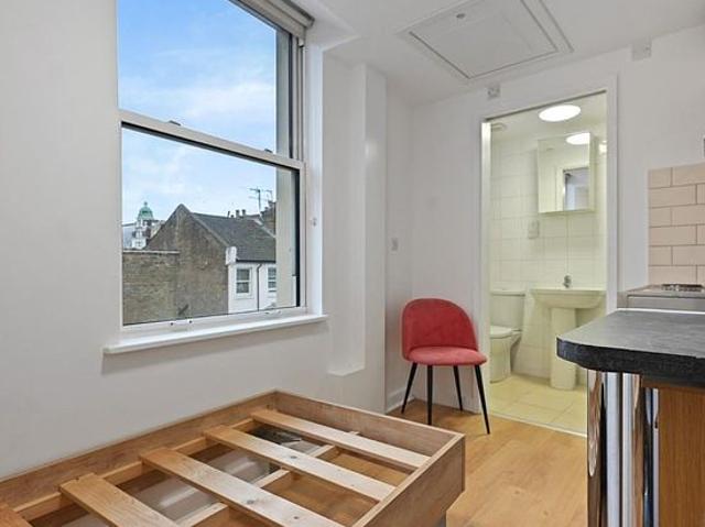 Apartment for rent in London Borough of Hammersmith and Fulham, Greater London