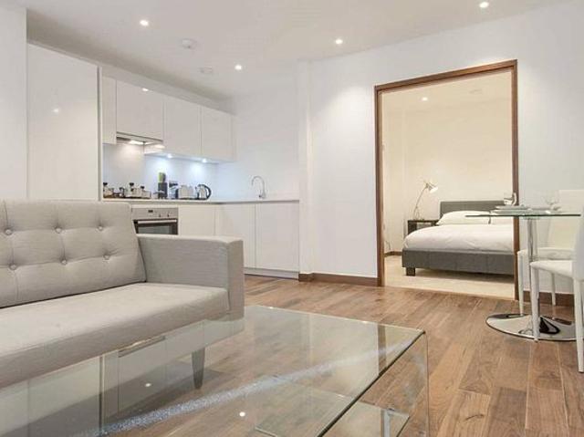 Apartment for rent in Whitechapel, Greater London