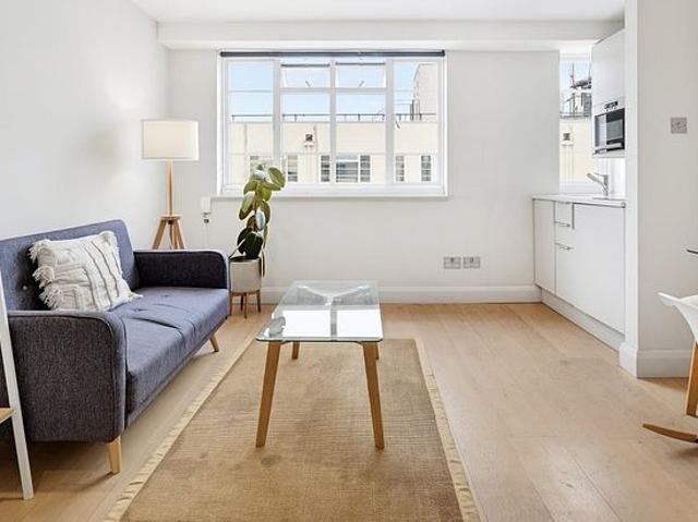 Apartment for rent in Chelsea, Greater London