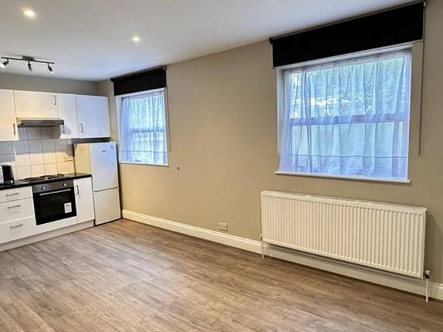 Apartment for rent in London Borough of Barnet, Greater London