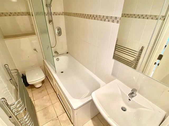 Apartment for rent in Canary Wharf, Greater London