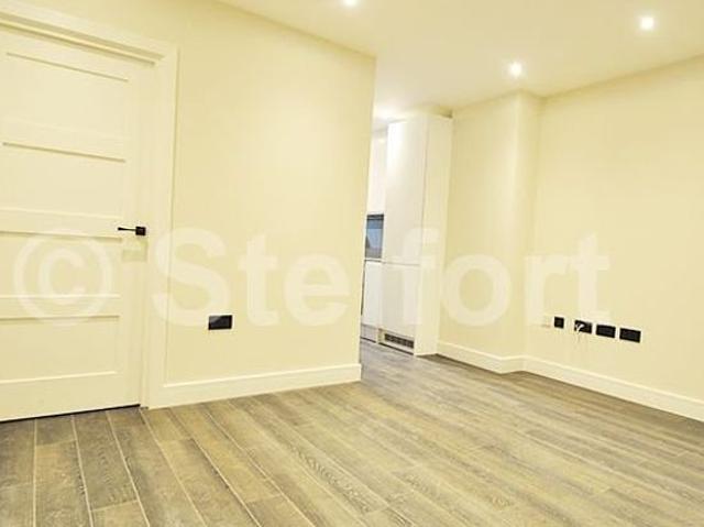 Apartment for rent in Golders Green, Greater London