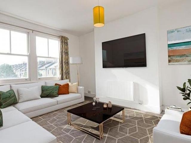 Apartment for rent in Shepherd's Bush, Greater London