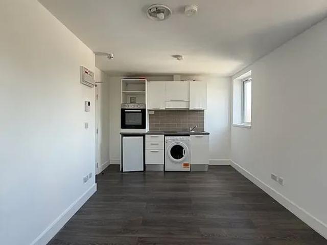 Apartment for rent in London Borough of Croydon, Norbury