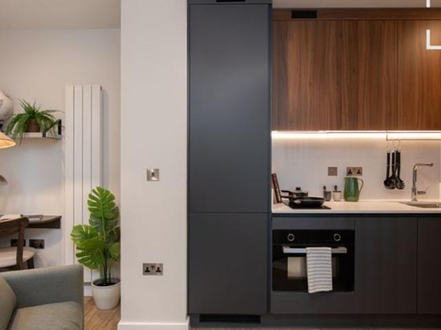 Apartment for rent in London Borough of Ealing, Park Royal