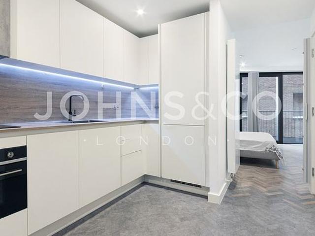 Apartment for rent in Bromley-by-Bow, Poplar Grove